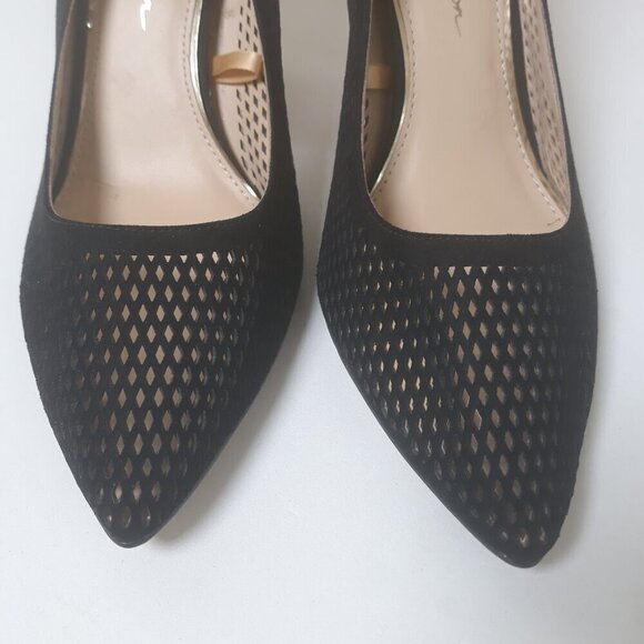 Jessica Simpson Leevie Perforated Black Pointed Toe Heels 9M Office Party Event - Picture 3 of 13